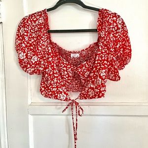 Lelis Cutout Crop Top